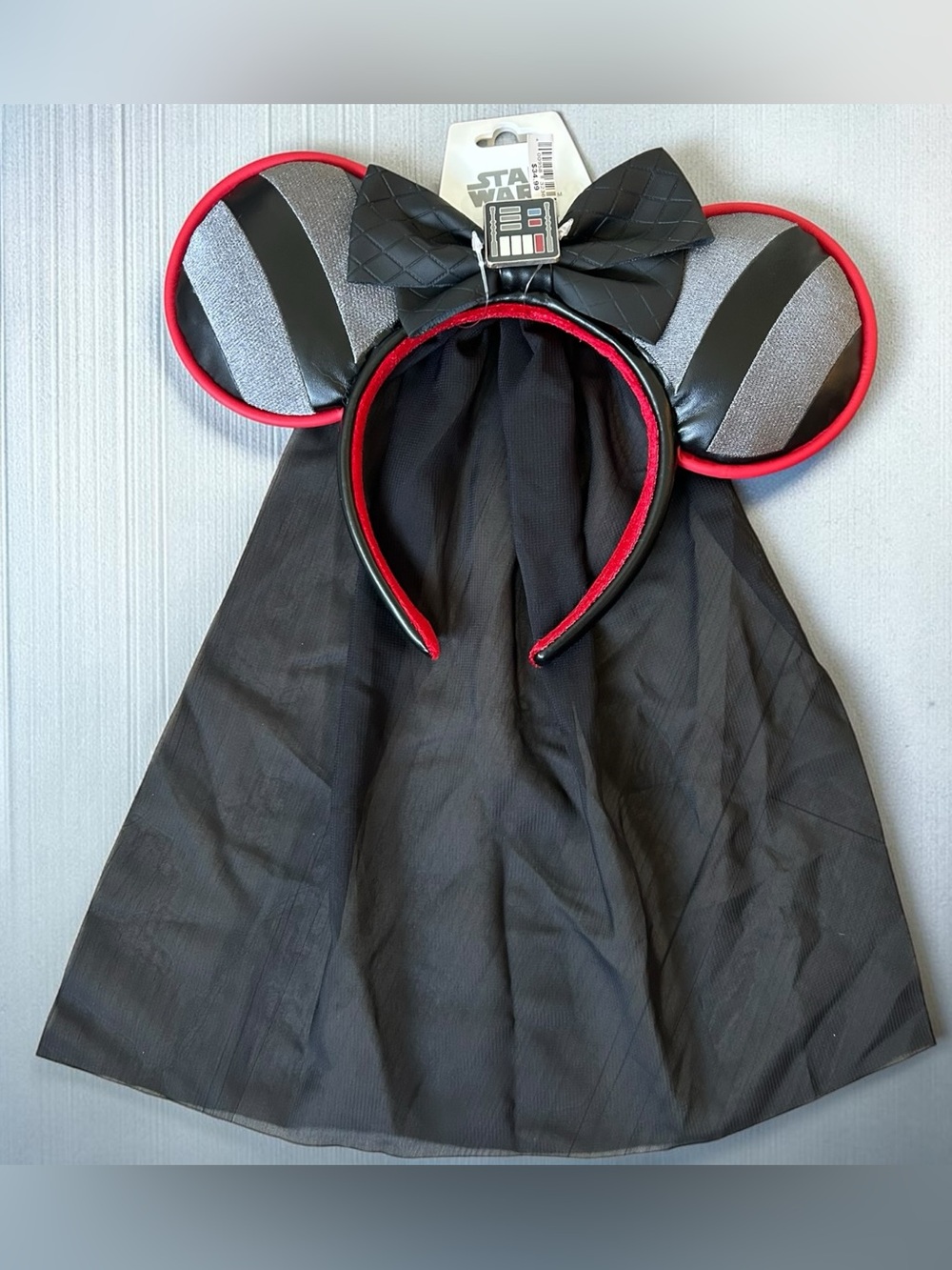 New with tag Star Wars Minnie Mouse Ears Headband Cape Costume Accessory